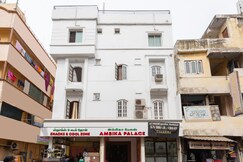 Hotel Ambika Palace