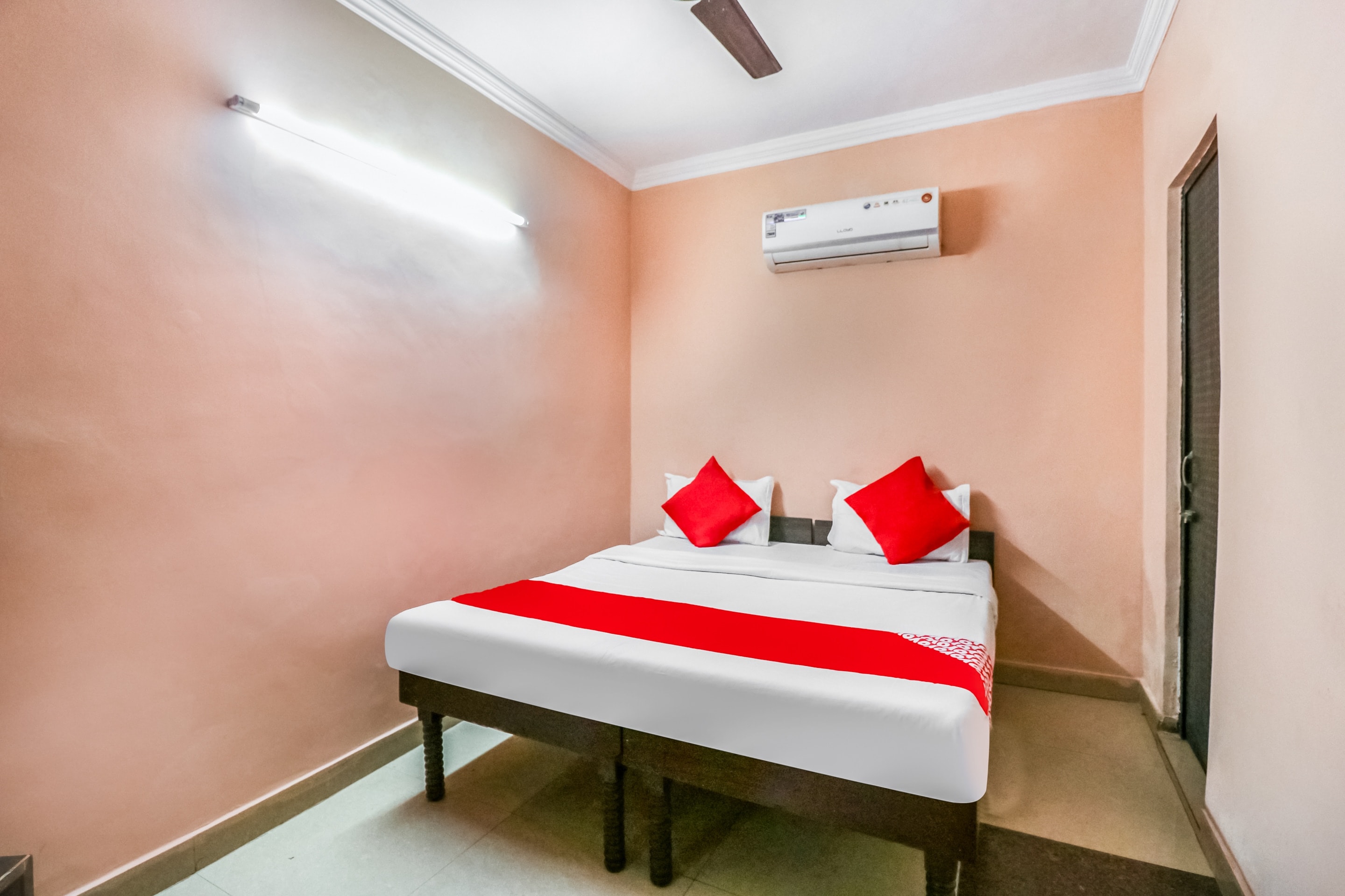 Hotel O Bansal Inn - Tap to explore photos