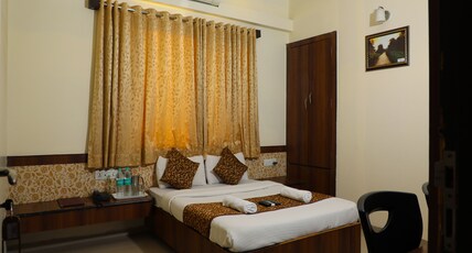 Hotel Sai Grand Castle Inn Room Type - Deluxe Double Bed Non Ac Room Hotel Sai Grand Castle Inn Room Type - Deluxe Double Bed Non Ac Room