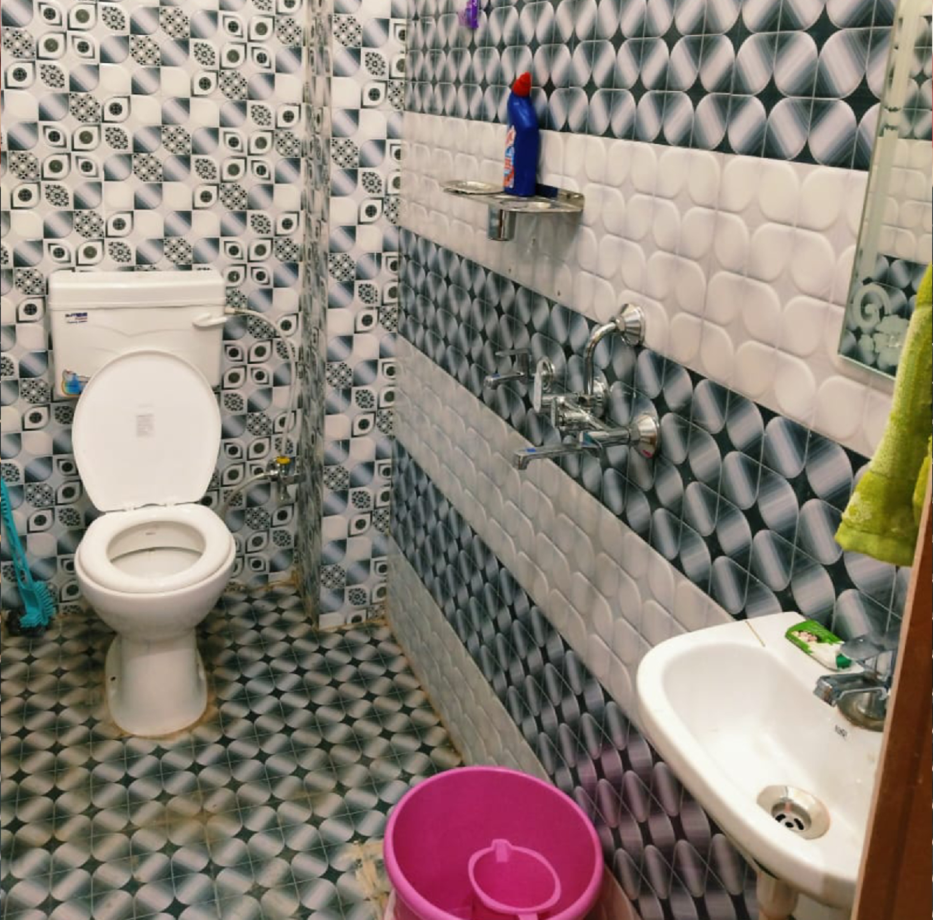 Mishra Guesthouse And Homestay - Tap to explore photos