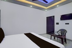 OYO 825109 Hotel O Karan Residency