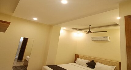 Hotel Moon Regency Room Type - Classic Room - Couple Friendly with High-Speed Internet