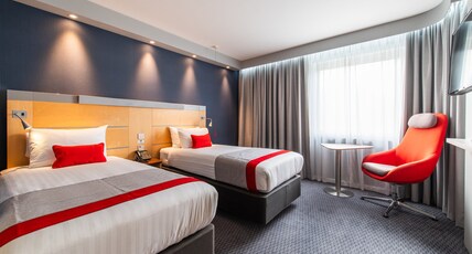 Holiday Inn Express Ramsgate  Room Type - 2 Single Standard Accessible with Free Hot Breakfast