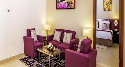 V Hotel Fujairah Room Type - Junior Suite With Montain Room