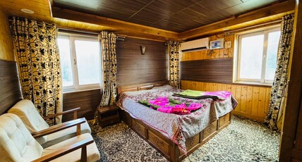 JKTDC Gulmarg Hutments Room Type - One Bedroom Cottage with AC