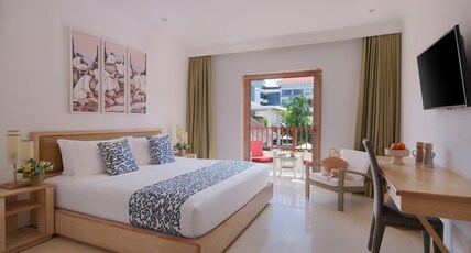 Blu-Zea Resort by Double-Six Room Type - Superior Room