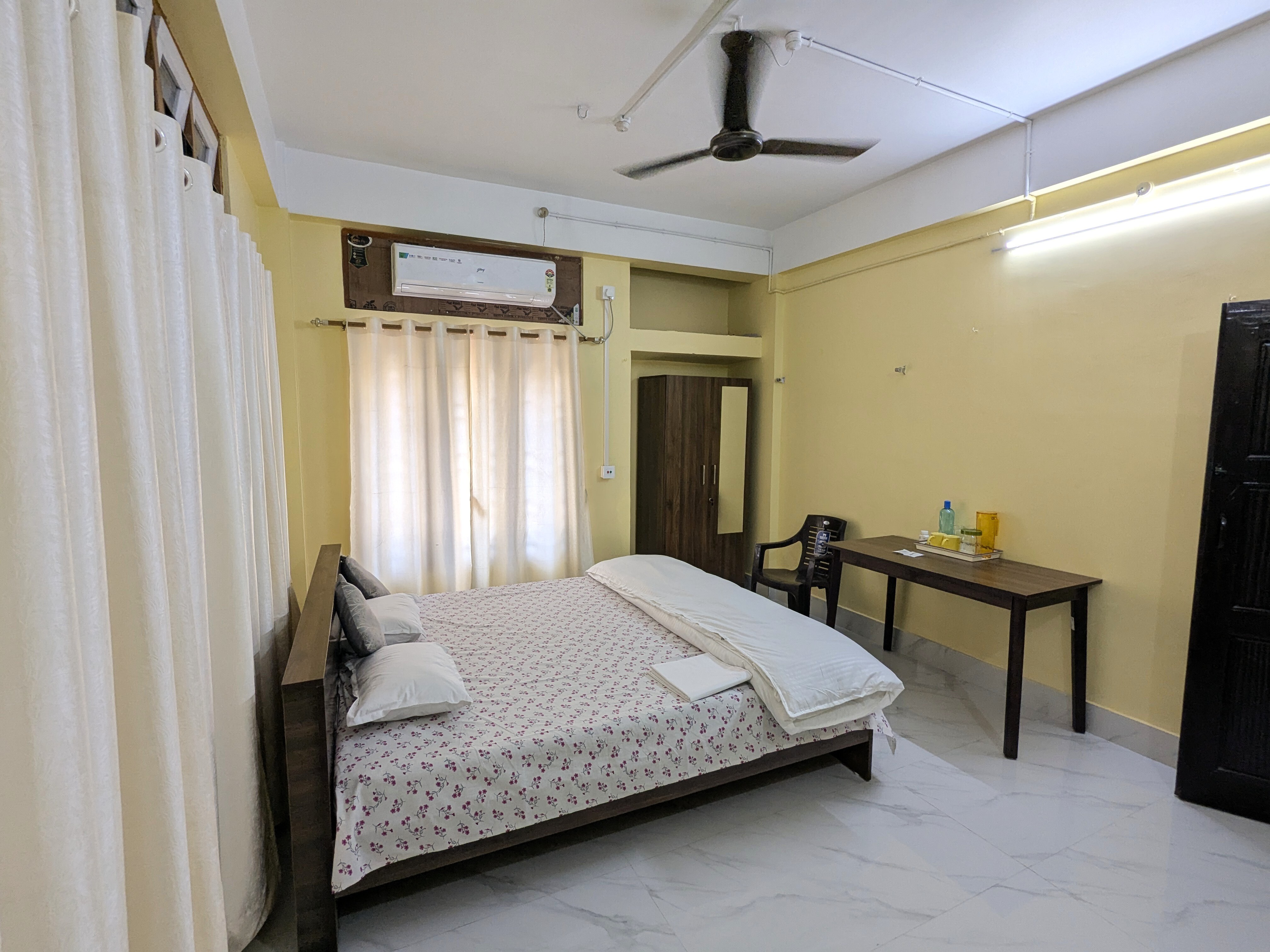 Atithi Homestay 3BHK |Ground Floor | Private Kitchen - Tap to explore photos