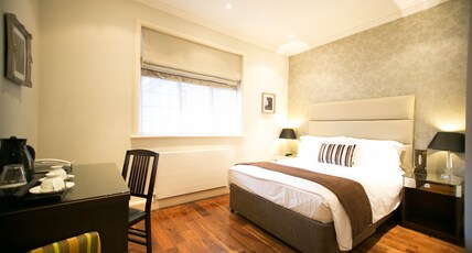 The Pillar Hotel Room Type - Queen Double Room