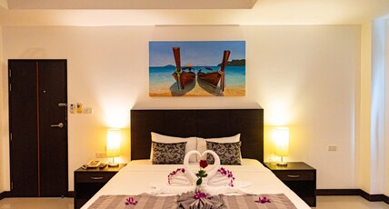 Q VICTORY PATONG Room Type - Superior Double or Twin Room Only