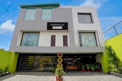 Super Townhouse by OYO Zirakpur Bus Stand Formerly Hotel Citi Inn
