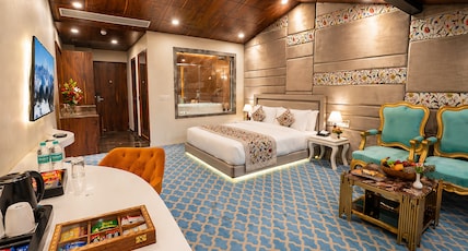 Hotel Snowland Boutique Luxury Near Dal Lake Room Type - Premium Delight Room AC (Jacuzzi) Hotel Snowland Boutique Luxury Near Dal Lake Room Type - Premium Delight Room AC (Jacuzzi)
