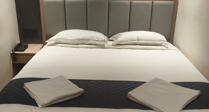 Maple Tree Hotels Room Type - Executive Deluxe