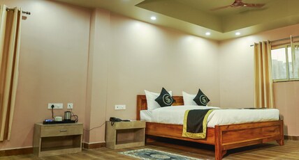 Silicon Inn By Suviraj Hotels Room Type - Premium Room AC