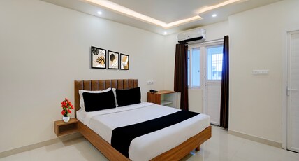 Collection O Patliputra Indoor Stadium Formerly Aarunya Residency Room Type - Deluxe