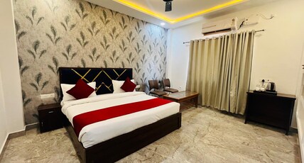 Hotel KS PALACE SARANATH Room Type - Suite Room