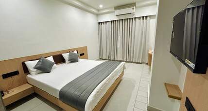 PRATHAM RESTAURANT AND BANQUET Room Type - City View Deluxe Room