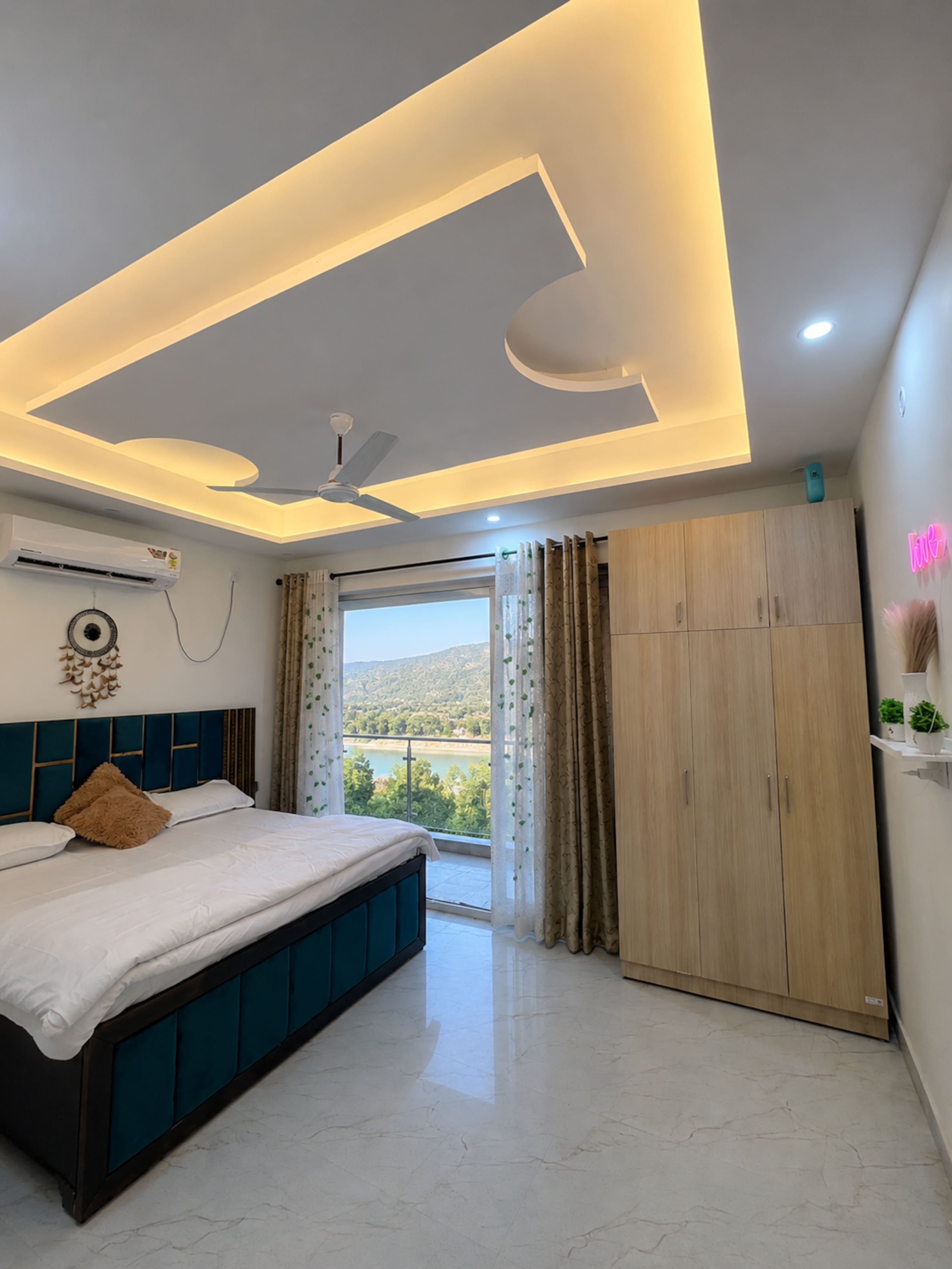 Tusker's Ganga View Retreat Luxurious 2 BHK - Tap to explore photos