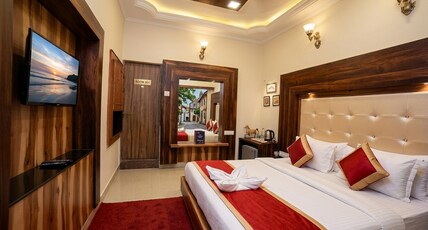EMINENCE- PALM RESIDENCY Room Type - GOLDEN PREMIER (HILL- PALM FACING/COMMON BALCONY)