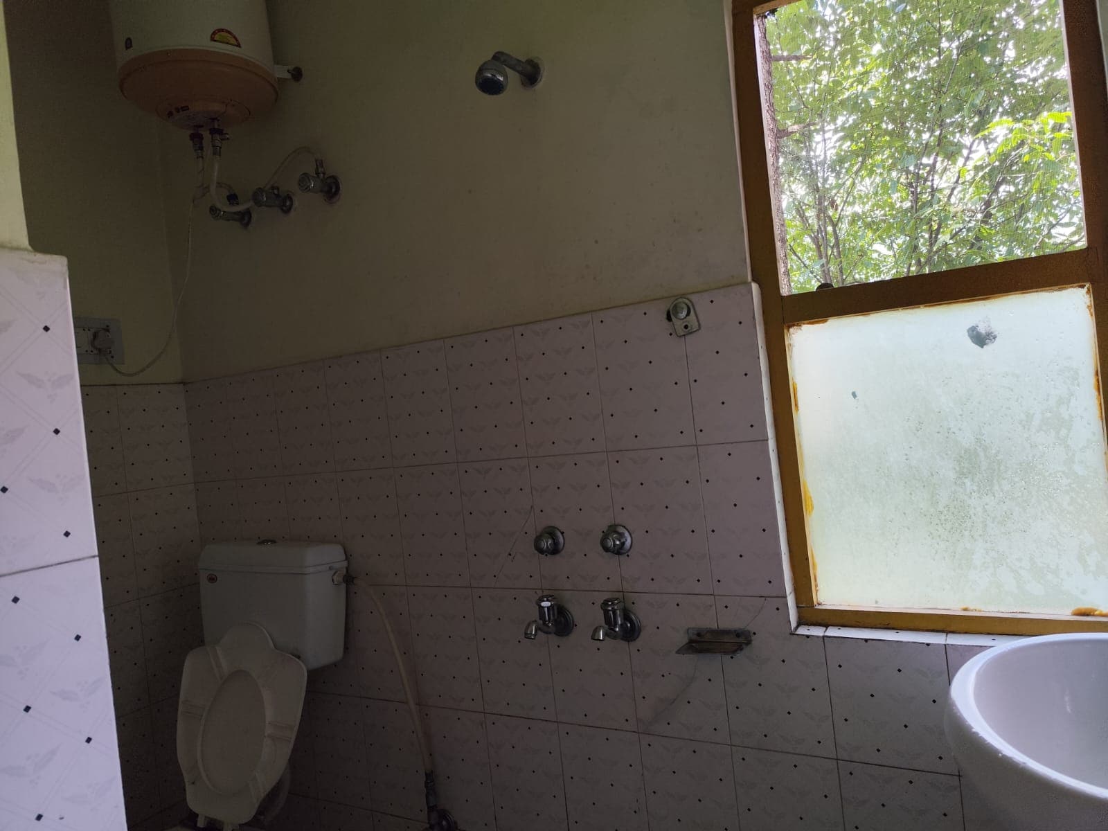 River Range - Tap to explore photos