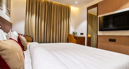 Hotel Guru Kripa Room Type - Ace Premium Room Hotel Guru Kripa Room Type - Ace Premium Room