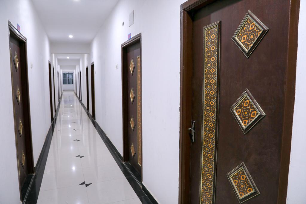 Hotel M.P - Tap to explore photos