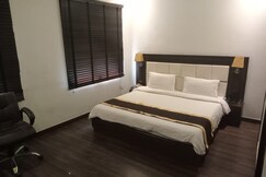 Rooms of Hotel Sunrise