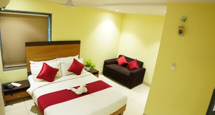 SRI BRUNDAVAN GRAND INN Room Type - Deluxe Room SRI BRUNDAVAN GRAND INN Room Type - Deluxe Room