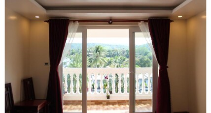 Phuong Binh House Room Type - Double Room with Mountain View