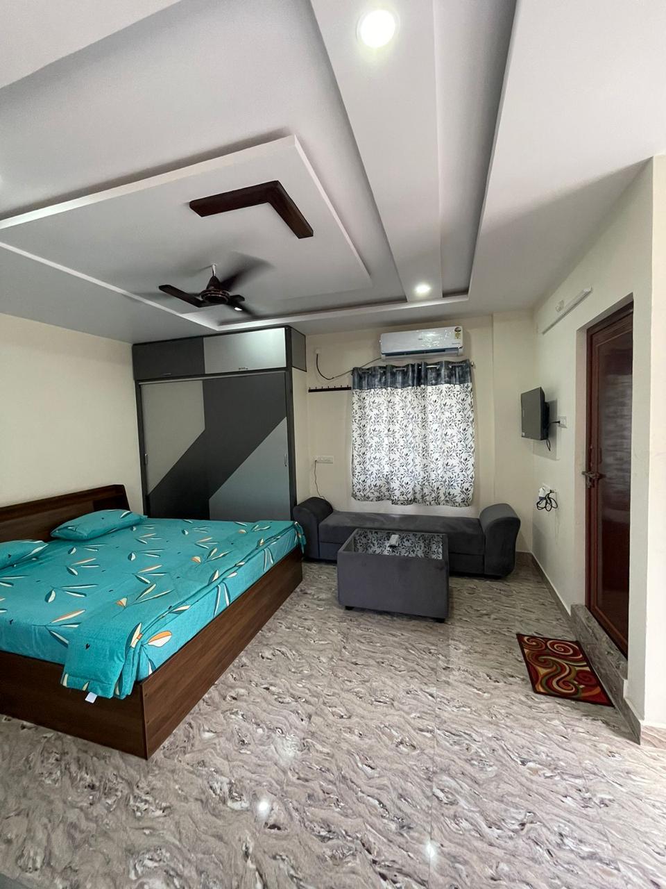 Servo Stays 1Bhk With Parking In Vizag - Tap to explore photos