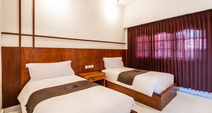 Suka Beach Inn Bali Room Type - Standard Twin Room with AC Suka Beach Inn Bali Room Type - Standard Twin Room with AC