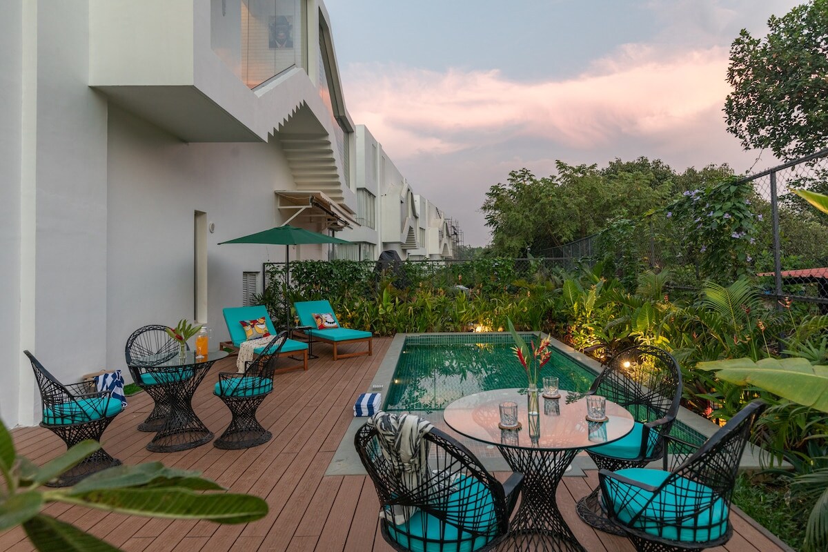 TBK VILLAS AGNI, VAGATOR , WITH PVT POOL - Tap to explore photos