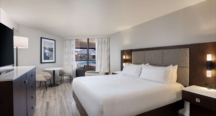 Hilton Galveston Island Resort Room Type - 1 KG 1 BDRM SIGNATURE STE