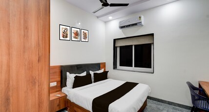 Super Townhouse Oak L B Nagar Metro Station Room Type - Deluxe with Twin Bed Super Townhouse Oak L B Nagar Metro Station Room Type - Deluxe with Twin Bed
