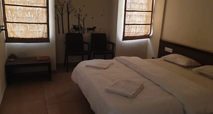 Hotel Prarthana Executive Room Type - Deluxe Room Ac