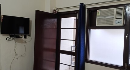HOTEL SPRINGWOOD SUITES Room Type - STANDRAD BALCONY