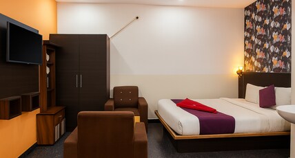 Hotel Heaven Stay Room Type - Deluxe Without Pool Access ( Room Only Or Not Resort Room )