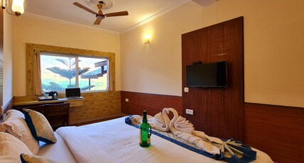 Hotel Samdupling Himalayan Brothers Room Type - Superior Room with mountain view