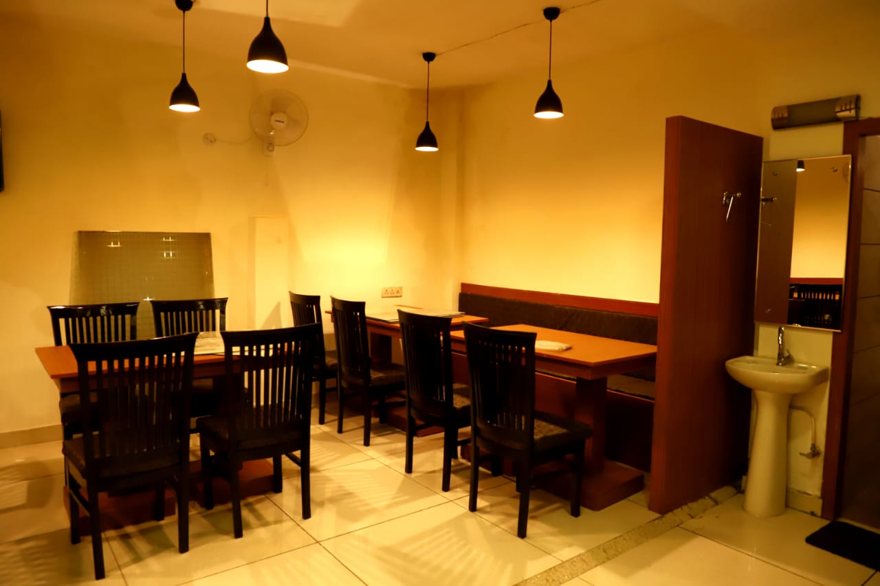 Hotel spark inn - Tap to explore photos