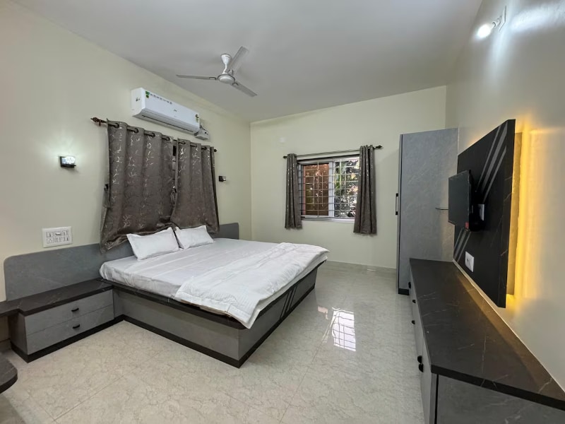Blue Pearl Beach Homestay - Tap to explore photos