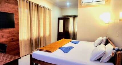 Arackal Inn Room Type - Premium Rooms AC