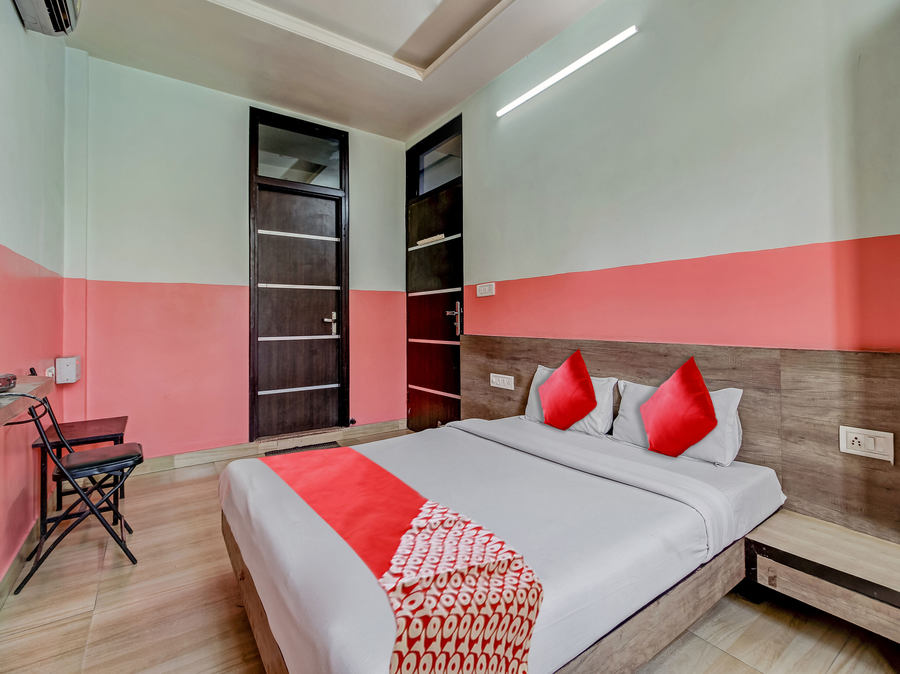 Hotel O Rajwada Inn - Tap to explore photos