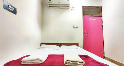 Shriji Hotel Room Type - Semi Deluxe NON AC Room