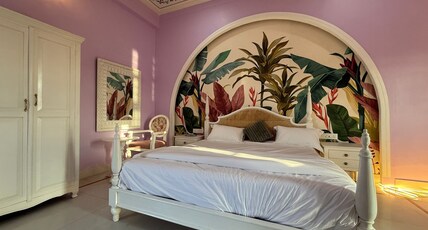 THE NIRUMA VILLA Room Type - Deluxe Room King Bed with City View