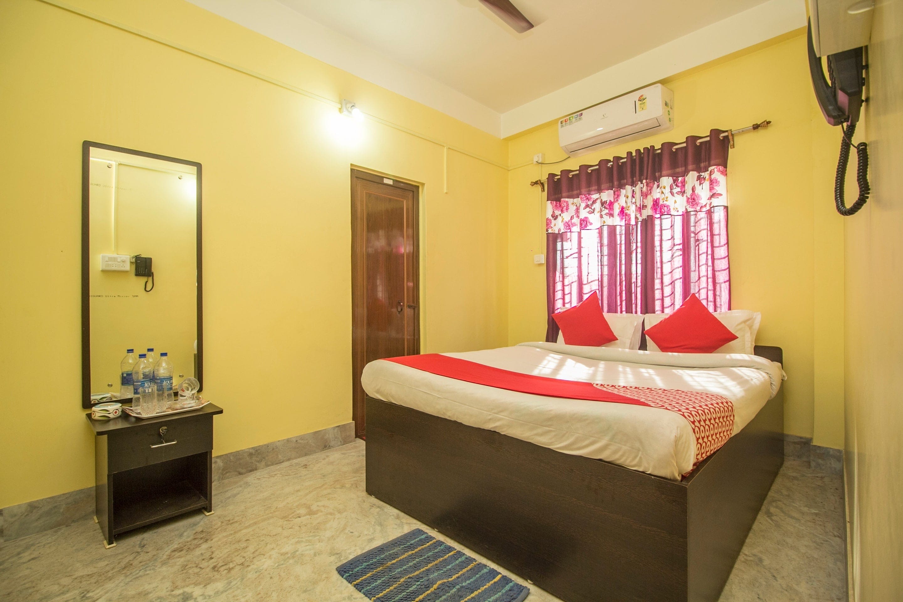 Super Hotel O Kshounish Residency - Tap to explore photos