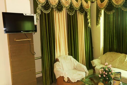 Hotel Karan Raj