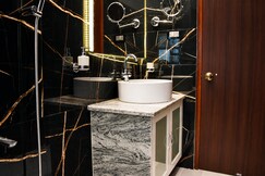 Hillview by Olive's Retreat | Luxe 2BHK Apartment