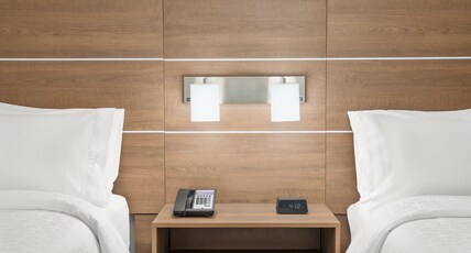Holiday Inn Express Hotel & Suites Palm Bay Room Type - 2 Queen Suite