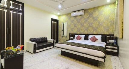 Hotel The Tezo Residency Room Type - Deluxe Room