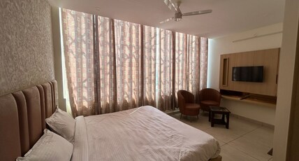 Hotel Vida Room Type - King Bed Room with No View
