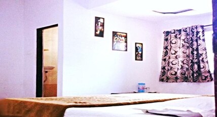 Hotel Kalash Room Type - Deluxe AC Room